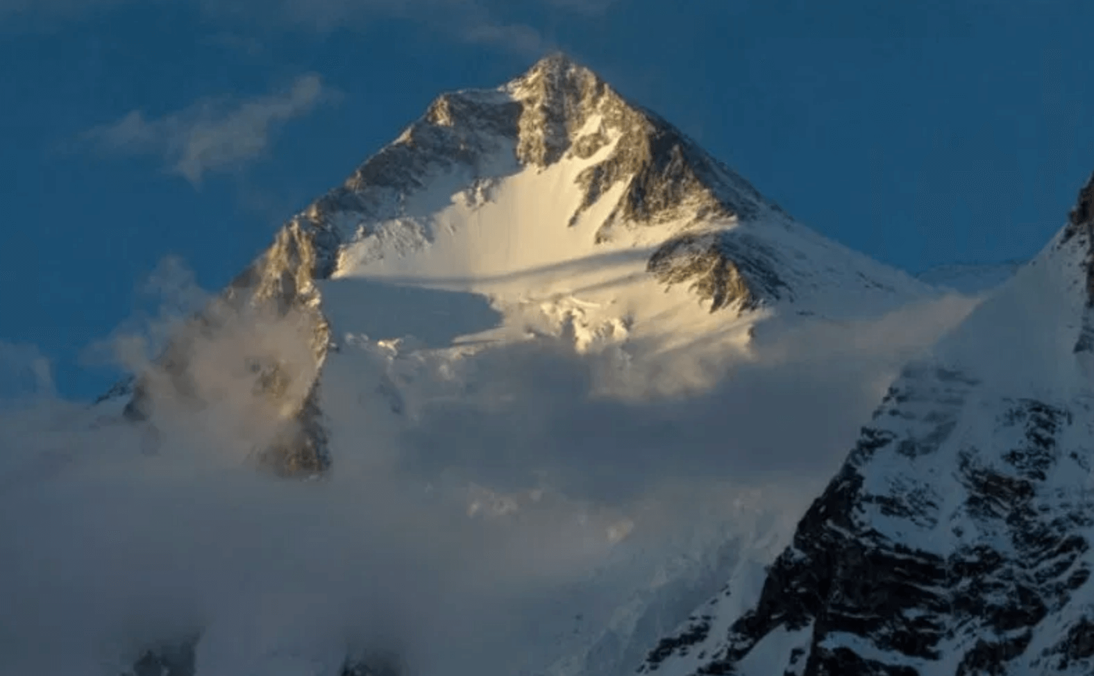 gasherbrum-i-pakistan-travel-guide